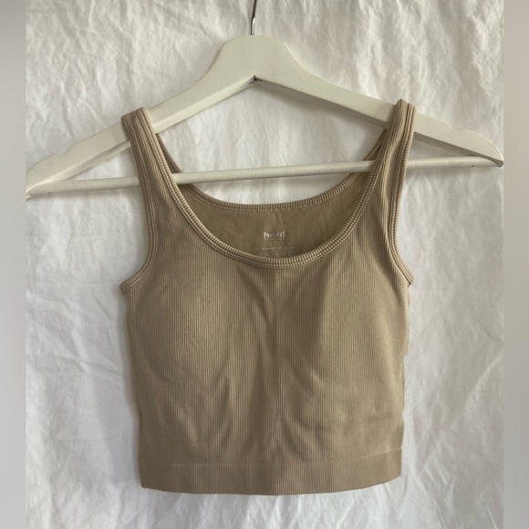 PRO FIT Seamless padded tank top size small - Picture 2 of 13